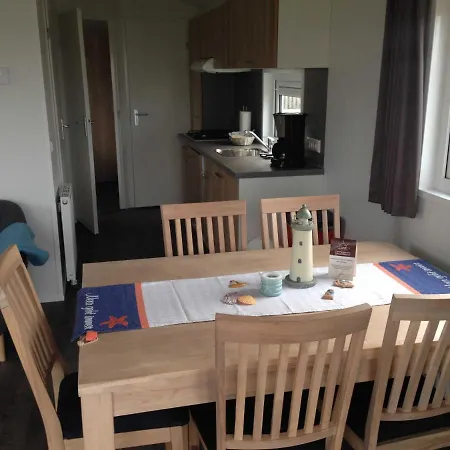בית נופש Ostseechalet Seestern *